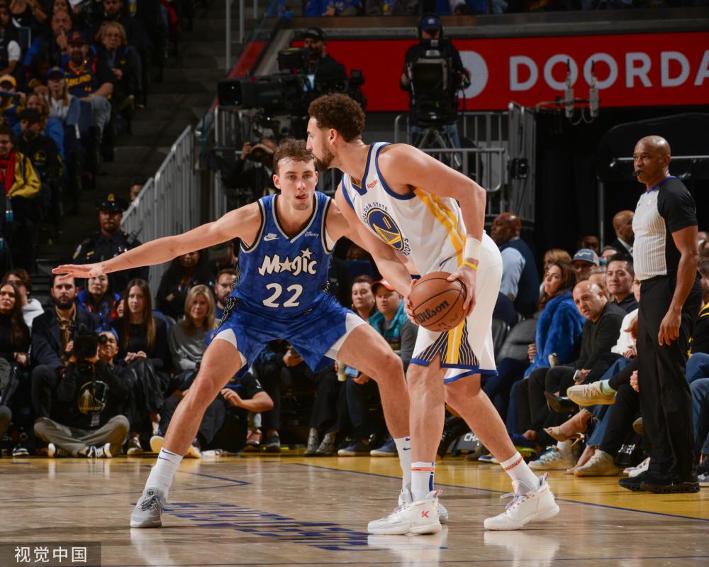 织中的一个 织中的一个