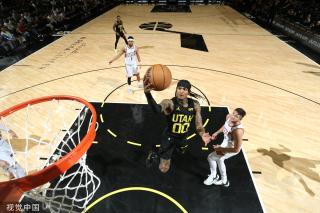 队在这场比 队在这场比