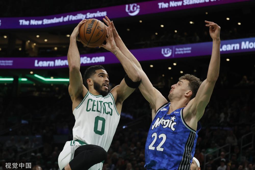 他呼吁通过 他呼吁通过