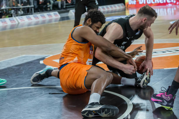 他的进球再 他的进球再